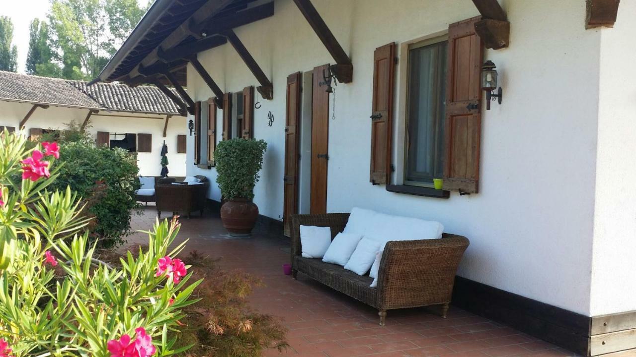 Scuderia 100 Pertiche Villa Villanterio Eksteriør bilde